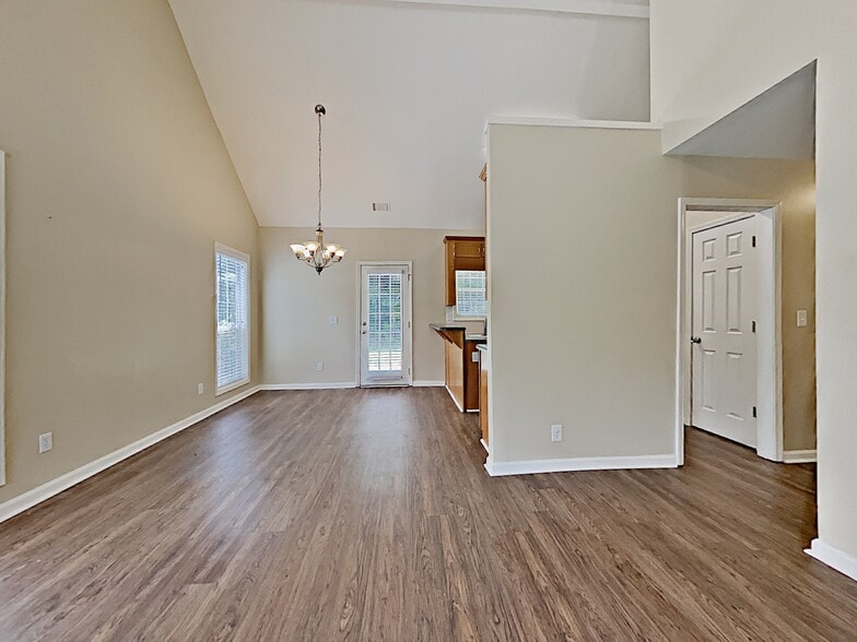 Building Photo - 3916 Wakefield Dr