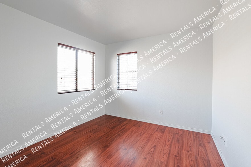 Building Photo - 20412 N 32nd Pl