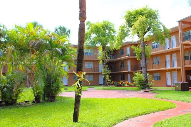 Building Photo - 1280 W 54th St