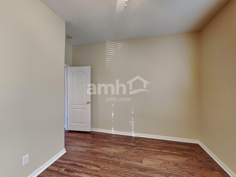 Building Photo - 8003 Moccasin Trail Dr