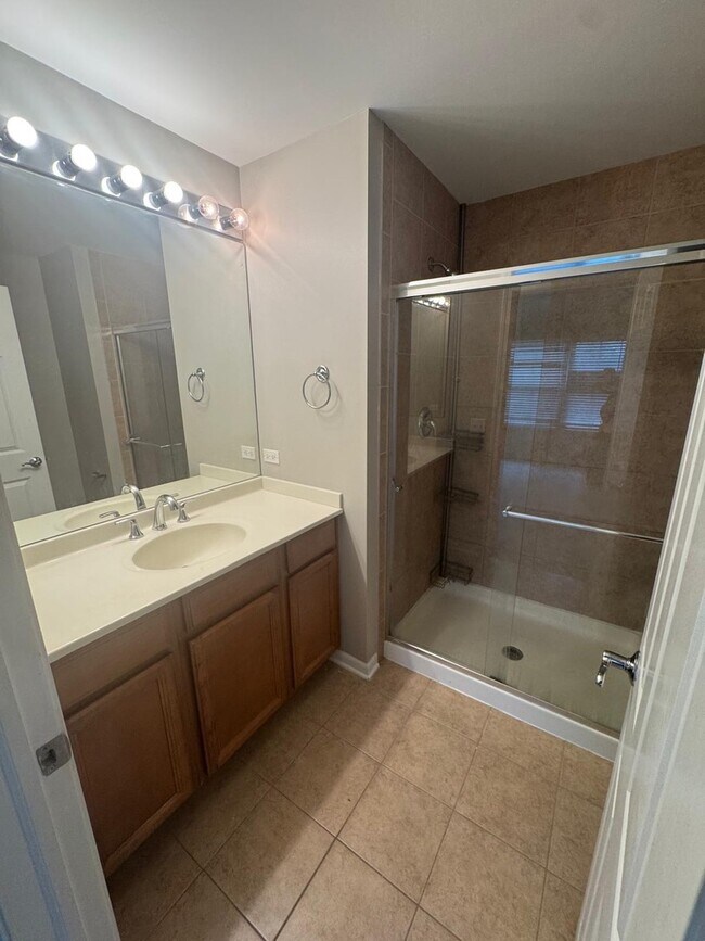 Building Photo - 707 Telluride Ct