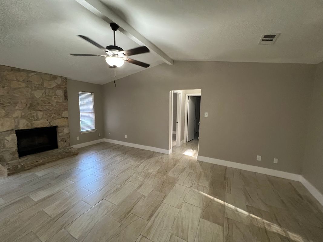 Building Photo - 5909 Avery Island Ave