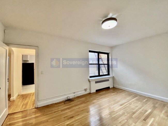 Building Photo - 105 Arden Street