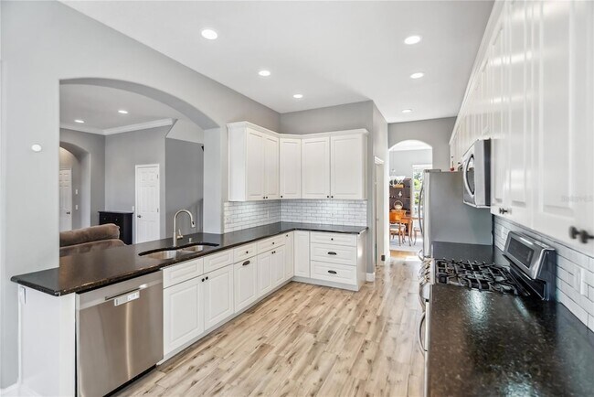 Building Photo - 428 Islebay Dr
