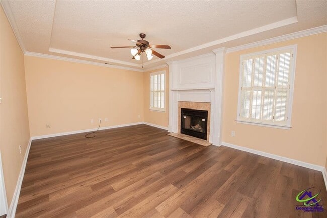 Building Photo - 122 Emberly Ln