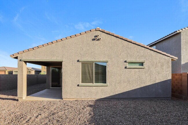 Building Photo - 12100 W Charismatic Dr