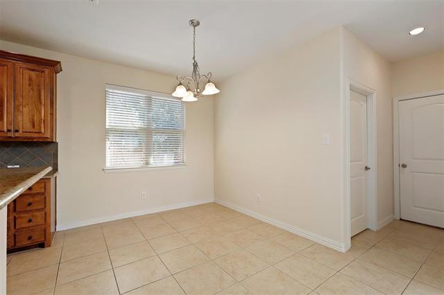 Building Photo - 963 Panther Ln
