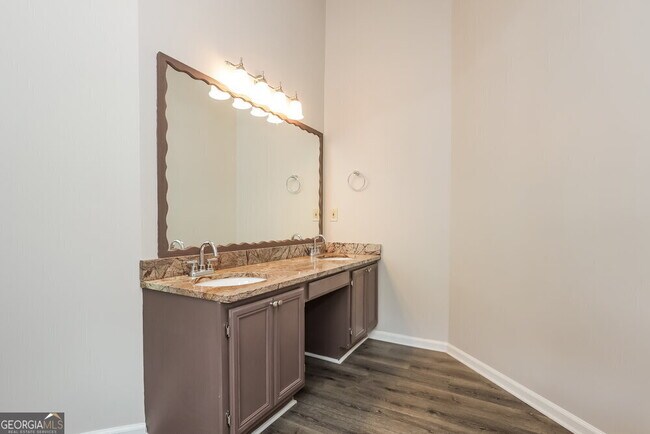 Building Photo - 3544 Quiet Creek Ct SW