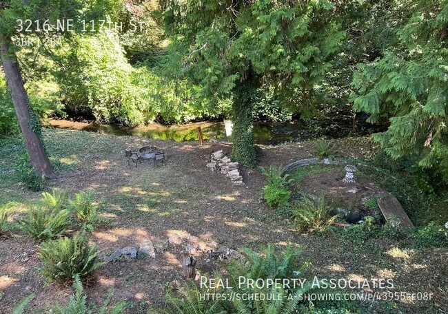 Building Photo - Beautiful Home on Thorton Creek