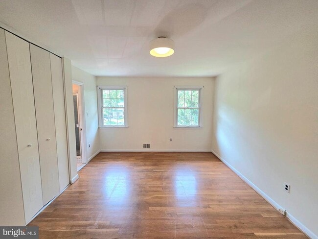 Building Photo - 111 Tamarisk Ct