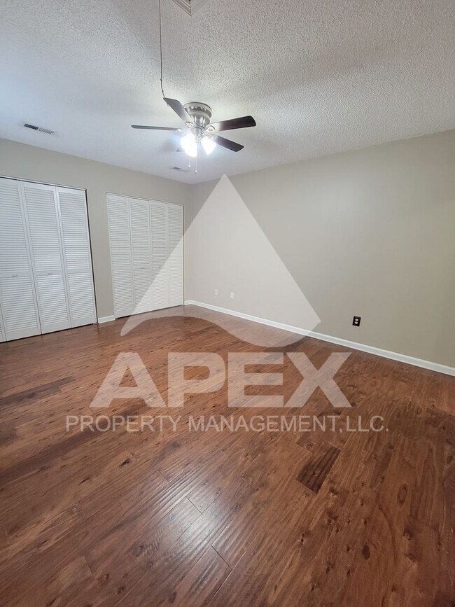 Building Photo - Spacious 2 Bd - 2 Ba Single Family Home in West Knoxville!