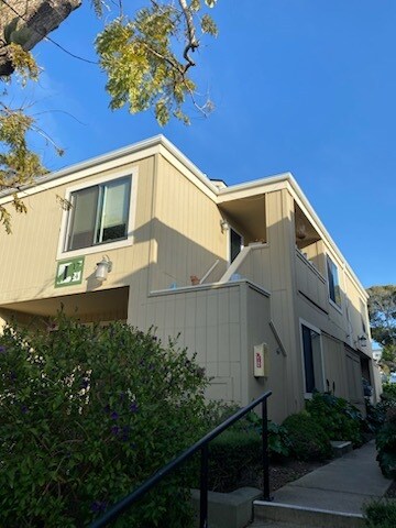 Primary Photo - 820 Casanova Ave