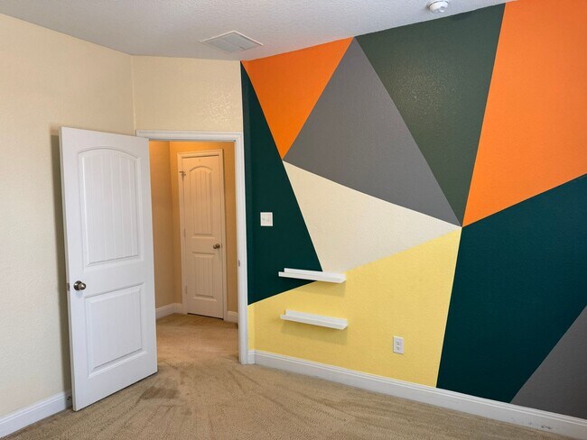 Building Photo - 517 Whittmen Ave