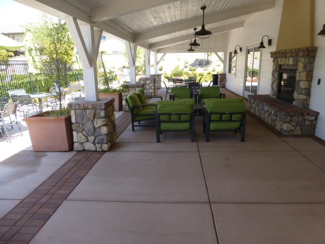 Building Photo - River Village 4 Bedroom Home in Santa Clarita.