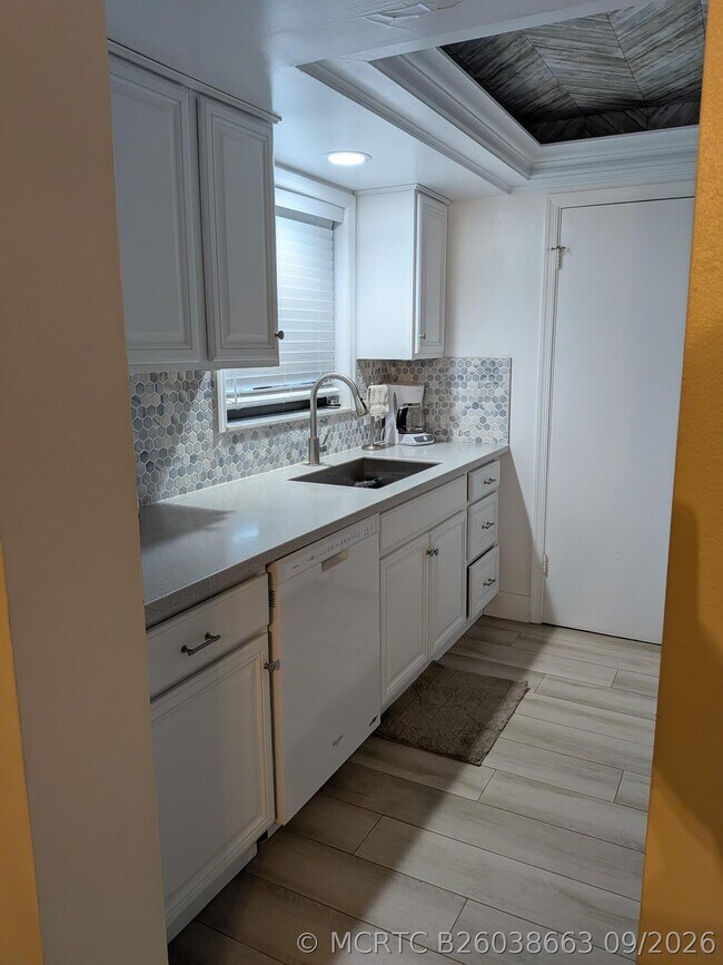 Building Photo - 2400 S Ocean Dr
