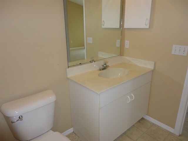 Building Photo - 3118 37th Ter E