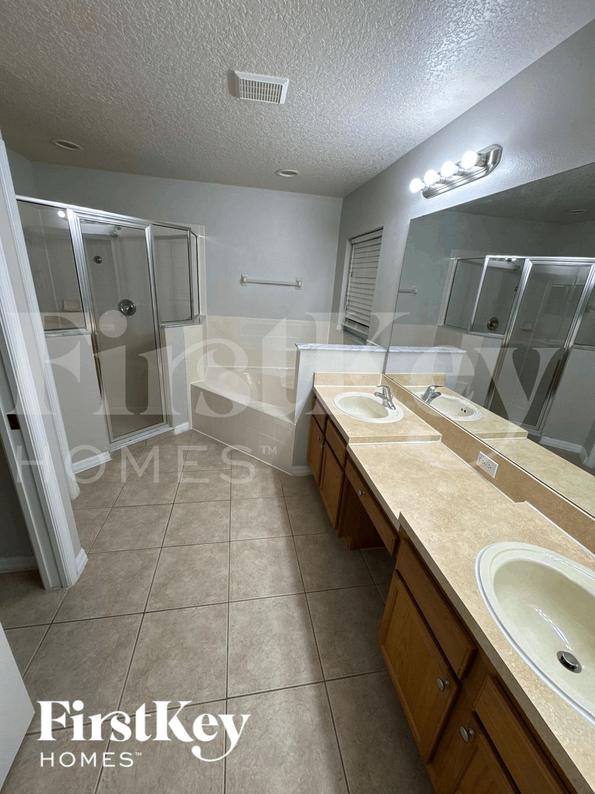 Building Photo - 839 Mendoza Dr