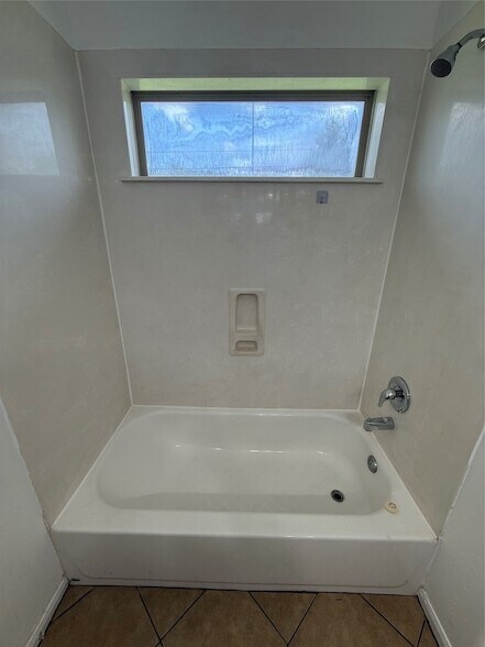 Building Photo - 12650 Redbud Villa Lane