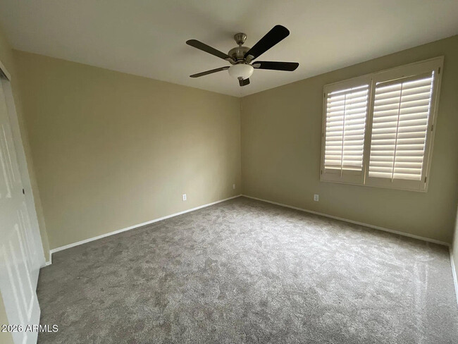 Building Photo - 5125 E Fellars Dr