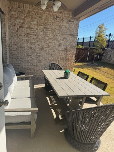 Building Photo - 2241 Boboli Ct