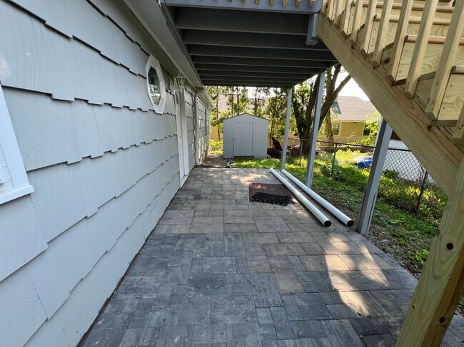 Building Photo - 485 Peet St