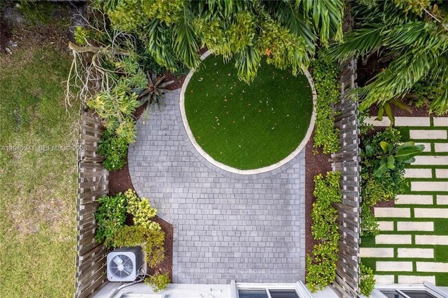 Building Photo - 1336 SE 26th Ter