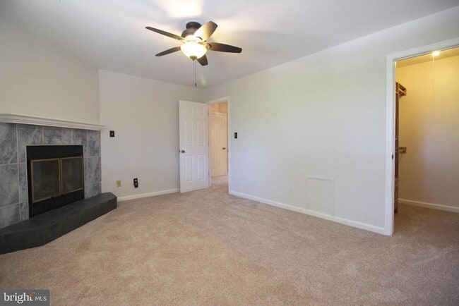 Building Photo - 2833 Kalmia Lee Ct