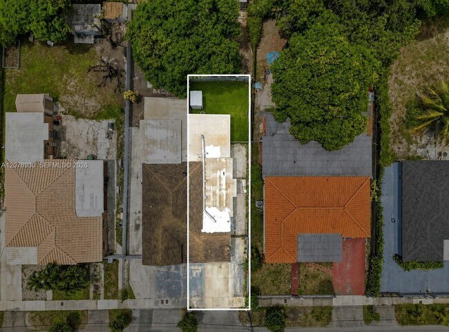 Building Photo - 402 NW 44th Ave