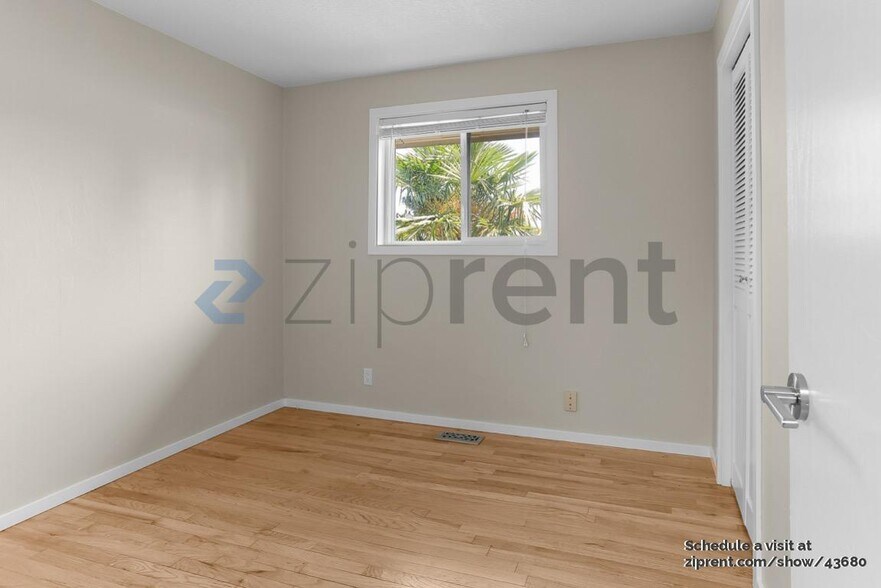 Building Photo - 14715 57th Ave S