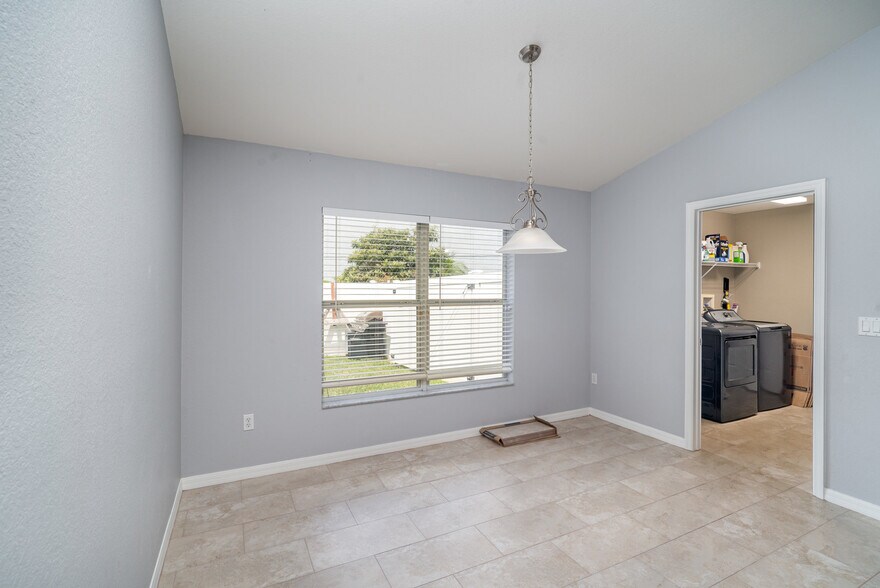 Building Photo - 10833 Standing Stone Dr