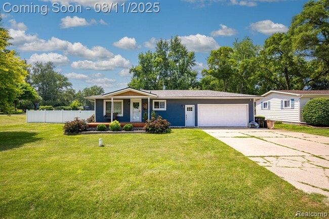 Primary Photo - 5021 Lakeborn Dr