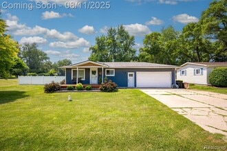 Building Photo - 5021 Lakeborn Dr