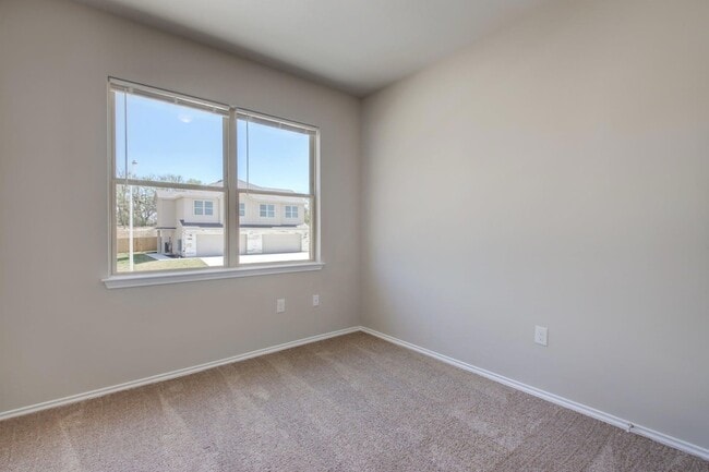 Building Photo - 1202 Garland Rd