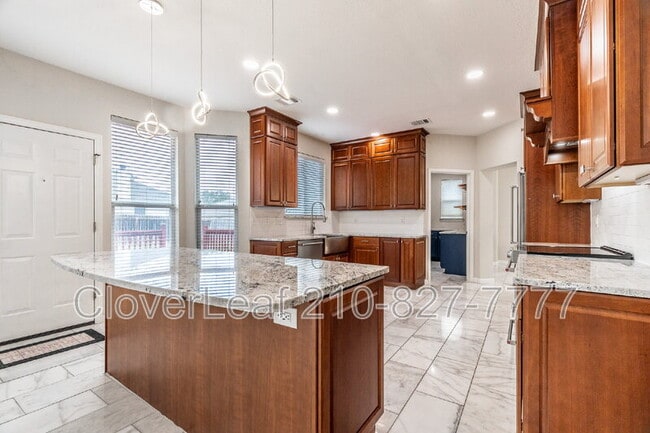 Building Photo - 20910 El Suelo Bueno