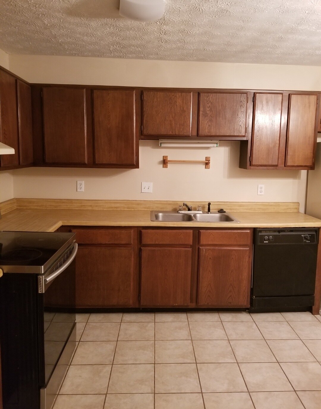 Building Photo - 2368 Wingfoot Pl