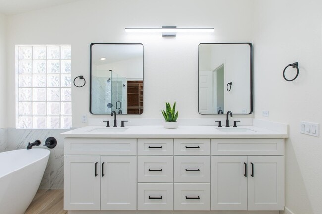 Building Photo - 23554 N 73rd Pl