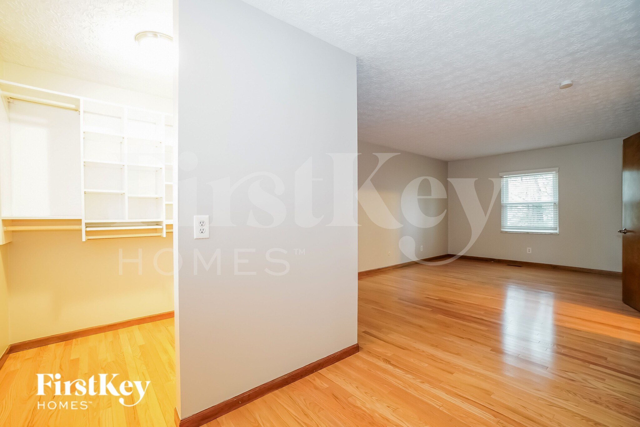 Building Photo - 819 Lindenhaven Ct