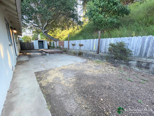 Building Photo - 3 Bedroom, 2.5 Bath Home in San Mateo near...