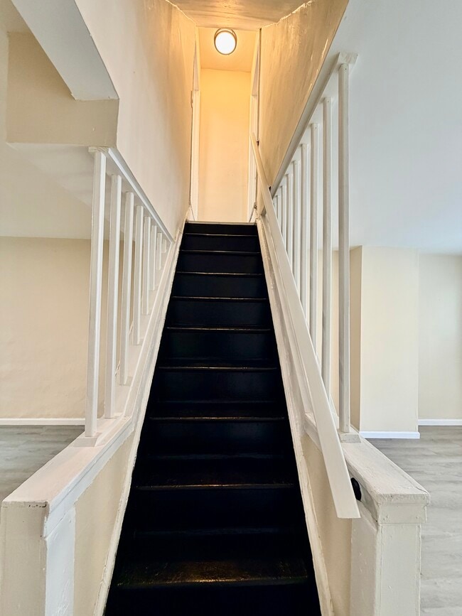 Building Photo - 1920 Brunner St