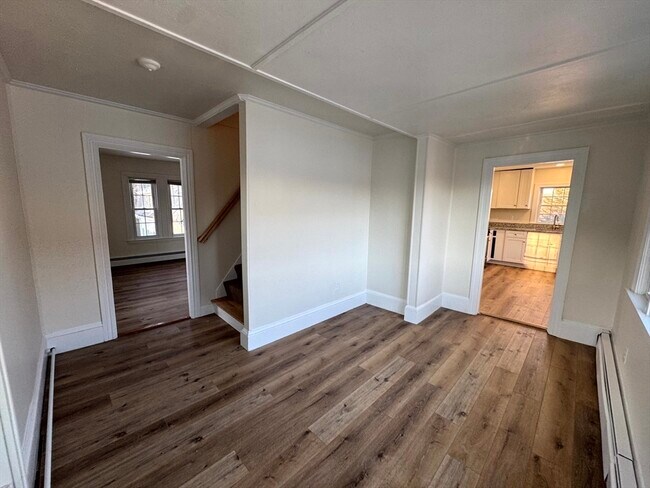 Building Photo - 195 Court St