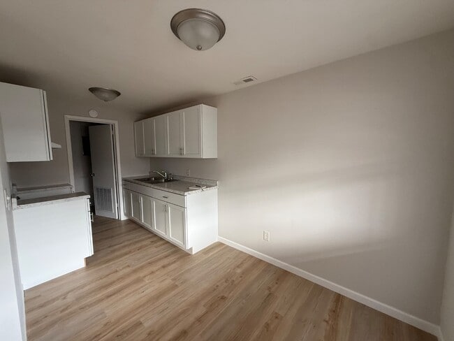 Building Photo - 333 W Jefferson St