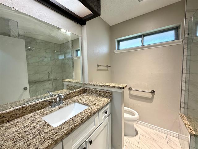 Building Photo - 1506 Whiteoak Dr