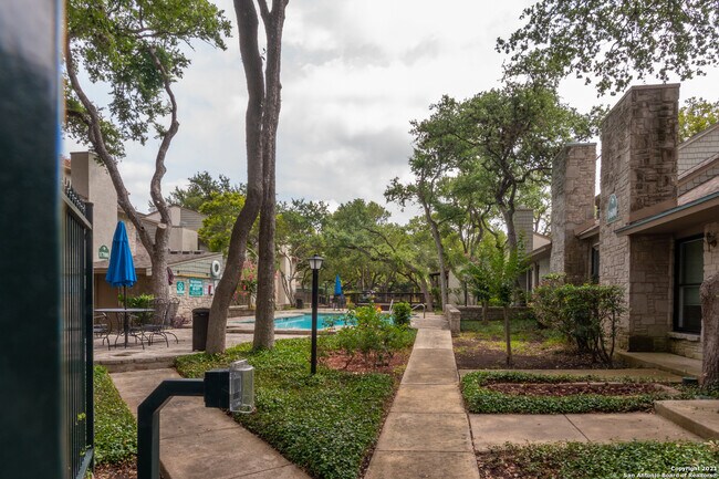 Building Photo - 14122 Churchill Estates Blvd