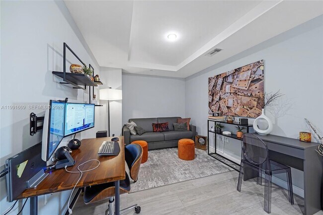 Building Photo - 45 SW 9th St