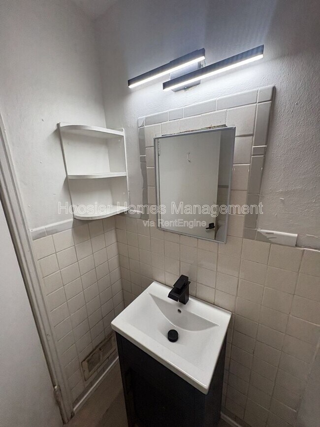 Building Photo - 3461 Dequincy St