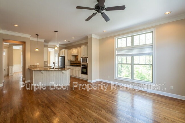 Building Photo - 913 Telfair Close