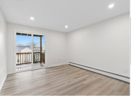 Building Photo - 324 W 3rd St