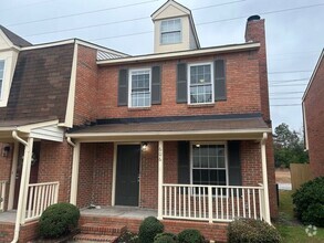 Building Photo - Two bed/Two and a Half Bath Townhome in We...