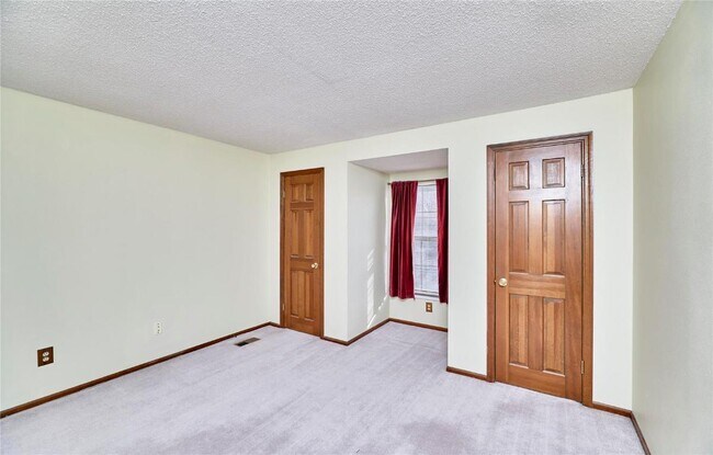 Building Photo - 2304 Yellowstone Park Ct