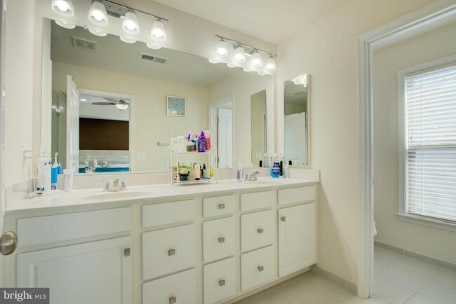 Building Photo - 42363 Alder Forest Terrace